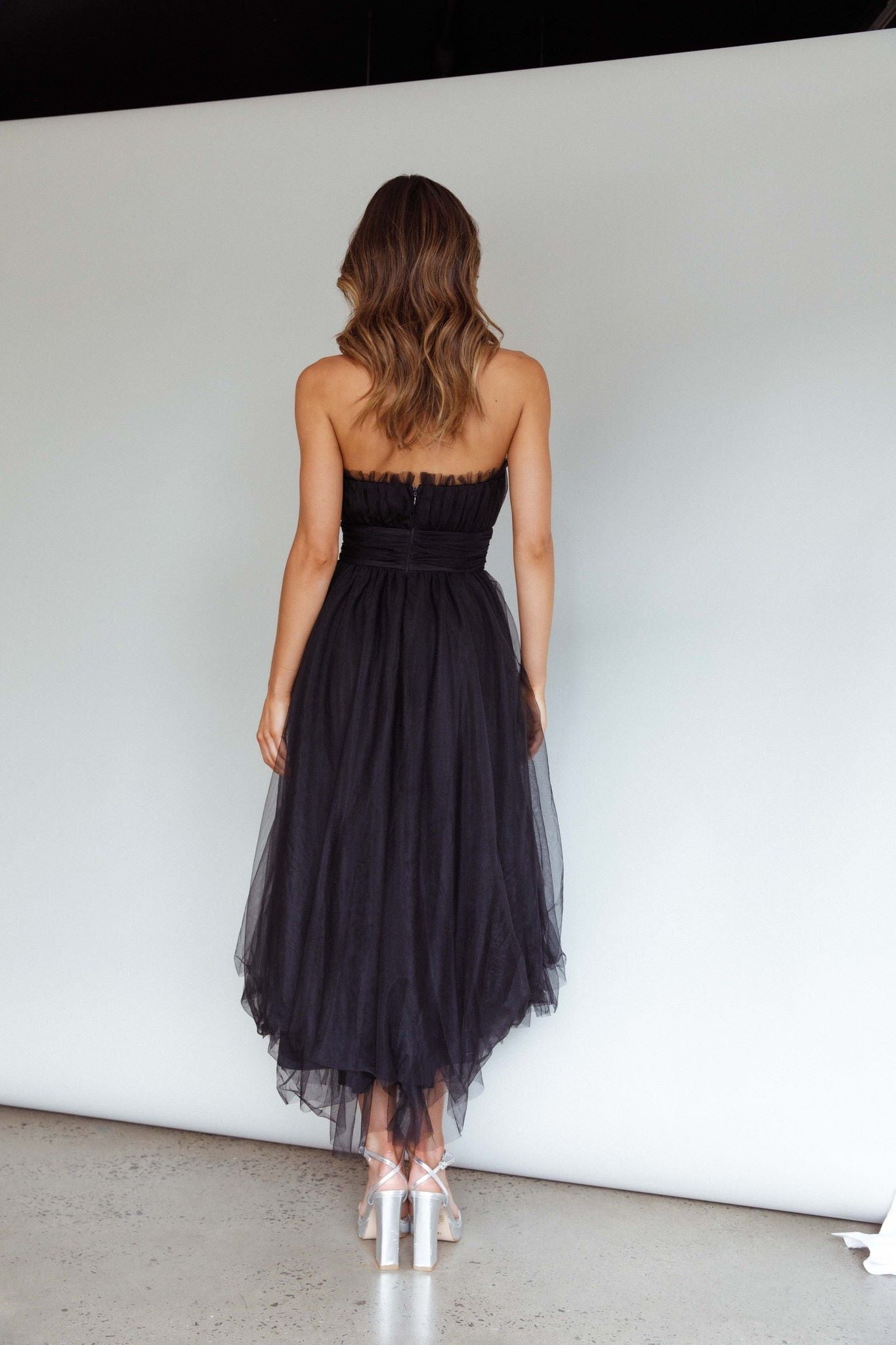 Abbey Tulle Strapless Midi Dress Black