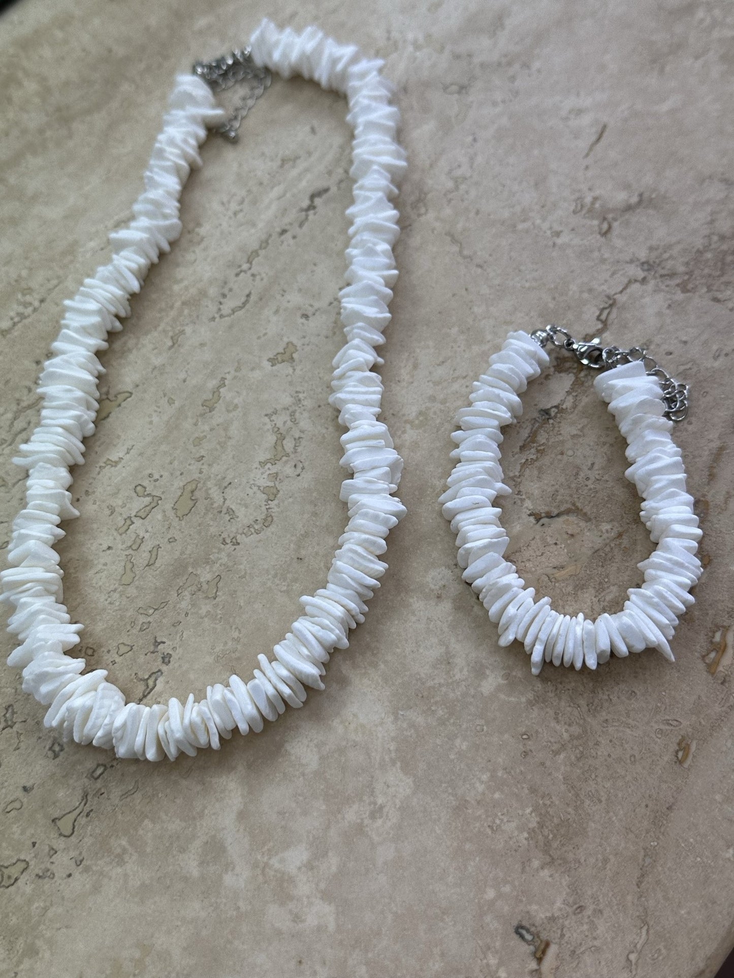 Joelie Shell Necklace