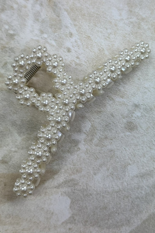 Pearl Flower Claw Clip White