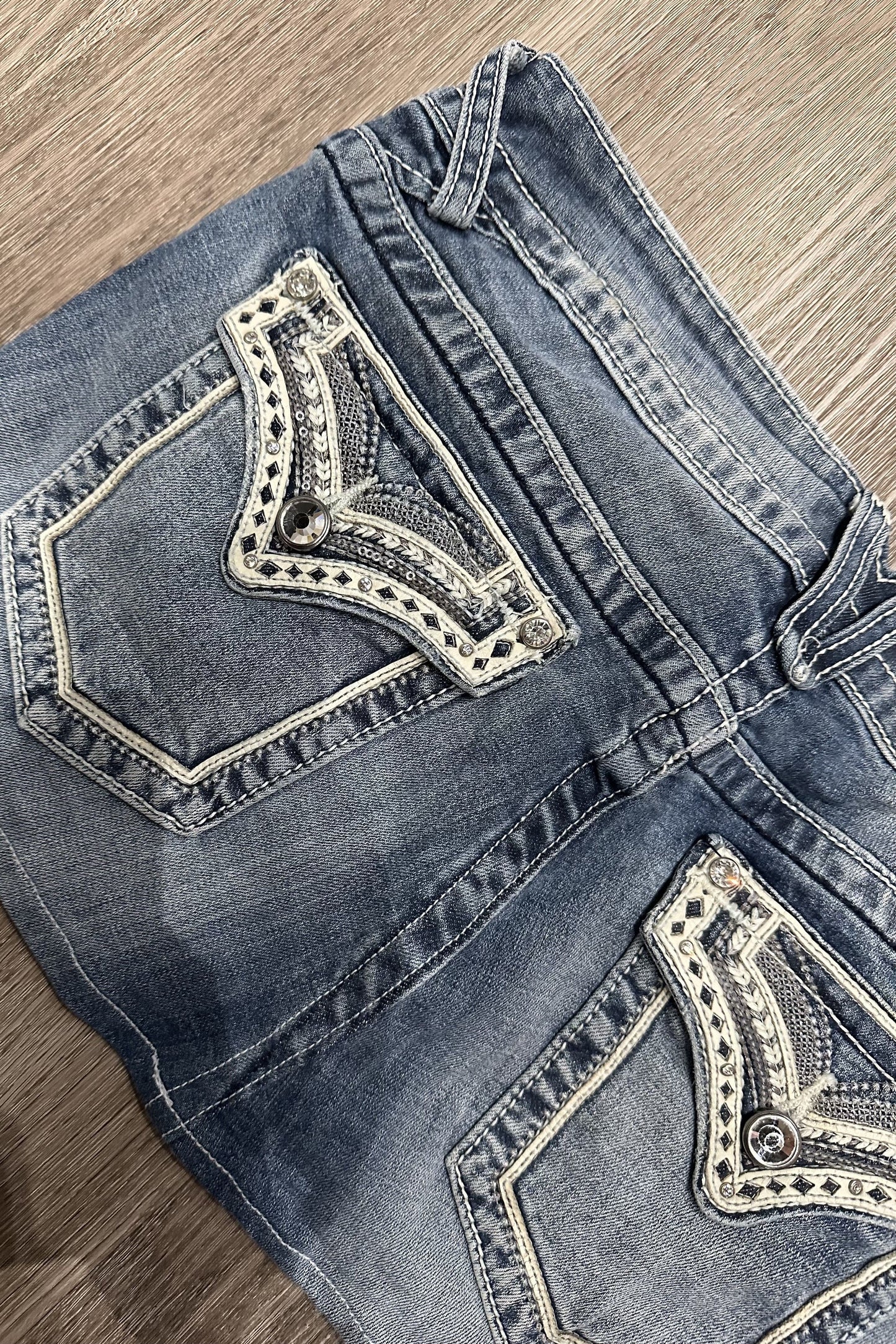 Vintage Vigoss Embroidered Mini Skirt