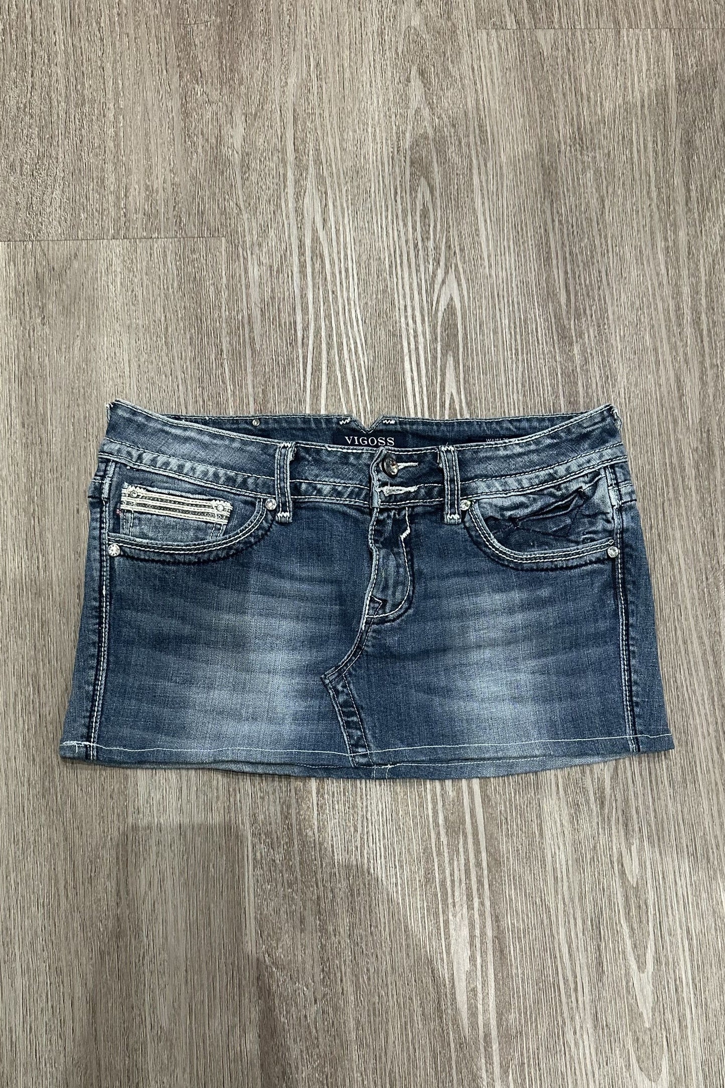 Vintage Vigoss Embroidered Mini Skirt