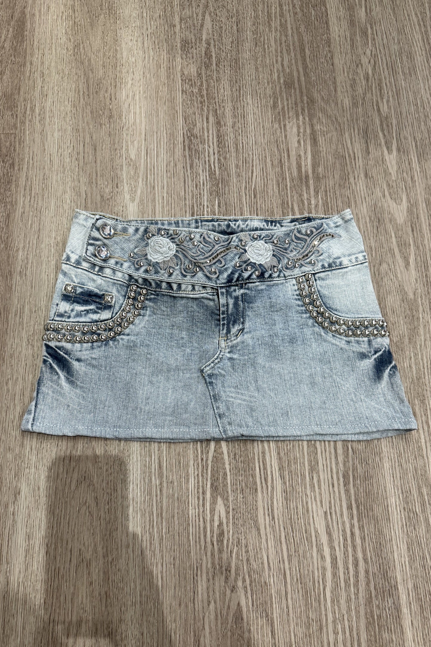 Vintage Mac Plus Embroidered Rose Stud Denim Mini Skirt