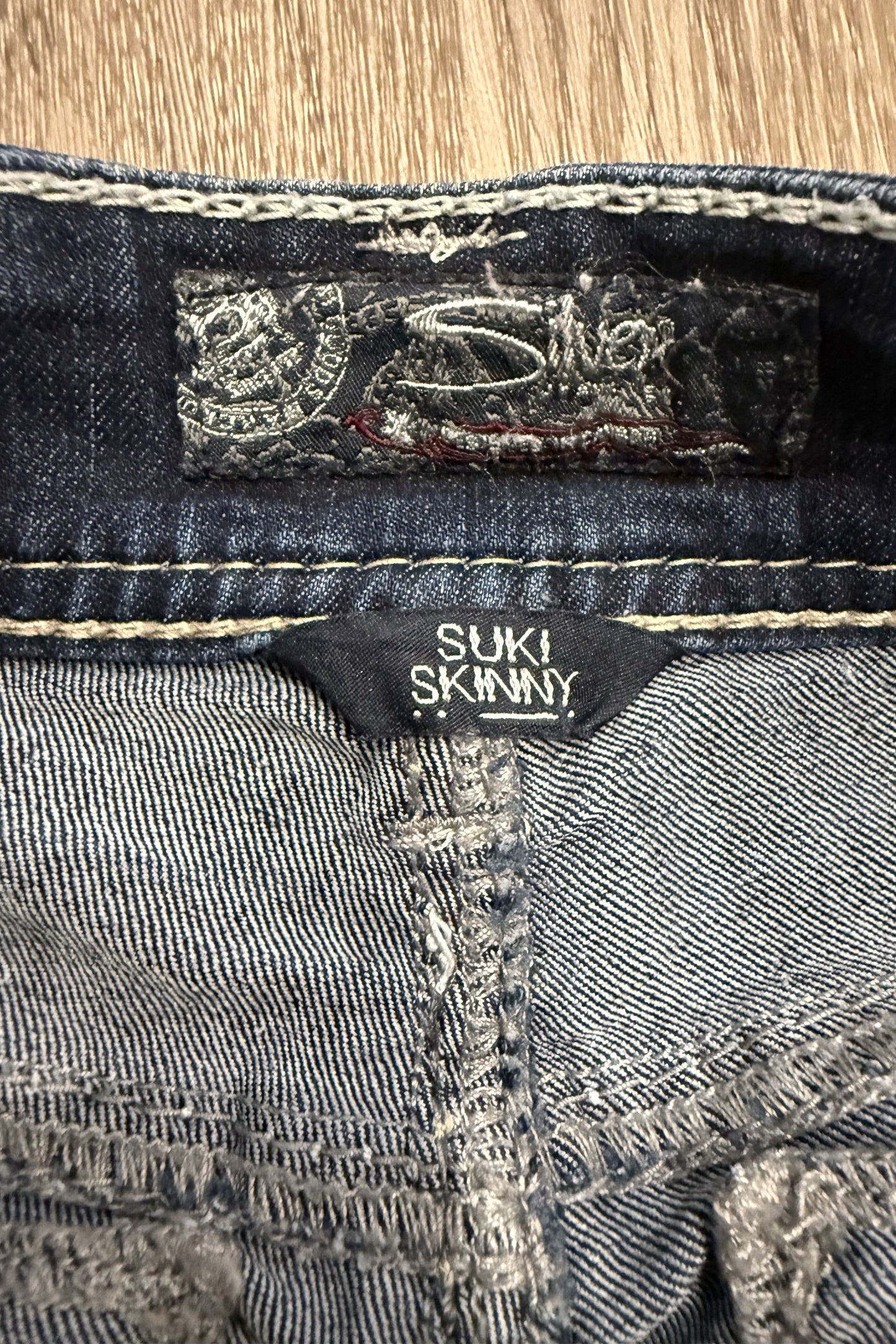 Vintage Silver Jeans Co Embroidered Denim Mini Skirt