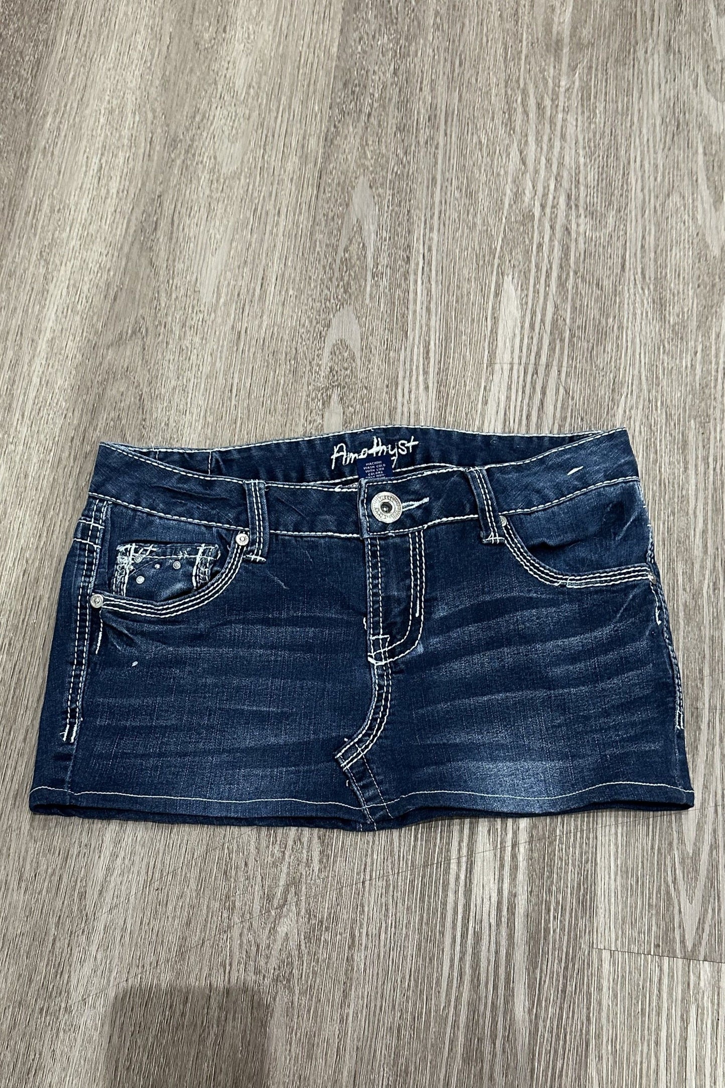 Vintage Amethyst Embroidered Mini Skirt